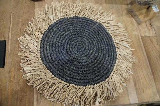 WALL DECO PLACEMAT D28 SISAL+BLACK
